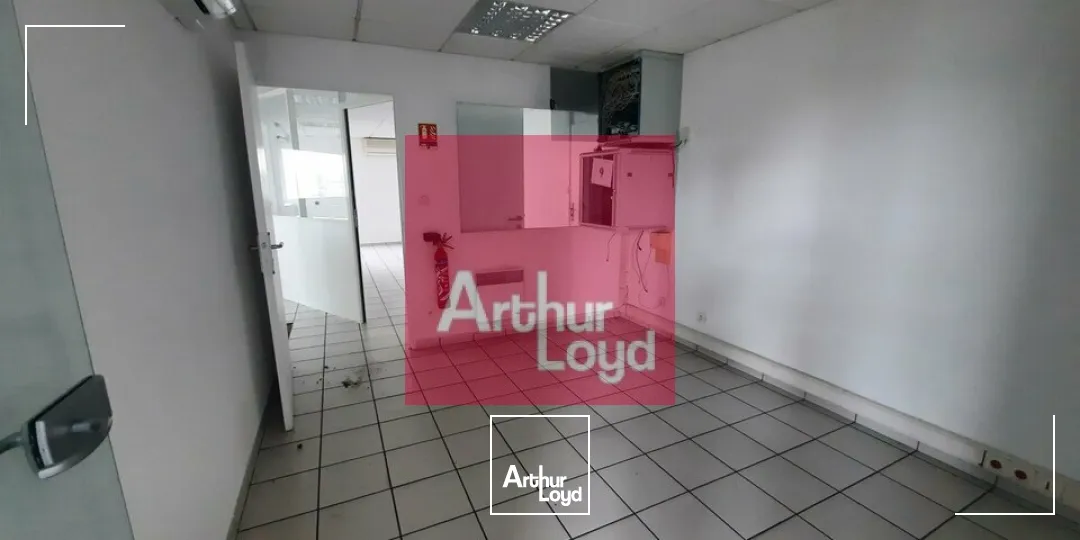 Locaux d'activité & Entrepôts - Vente - PONT-DU-CHÂTEAU - 63430 - 2500-2500 - 7731140