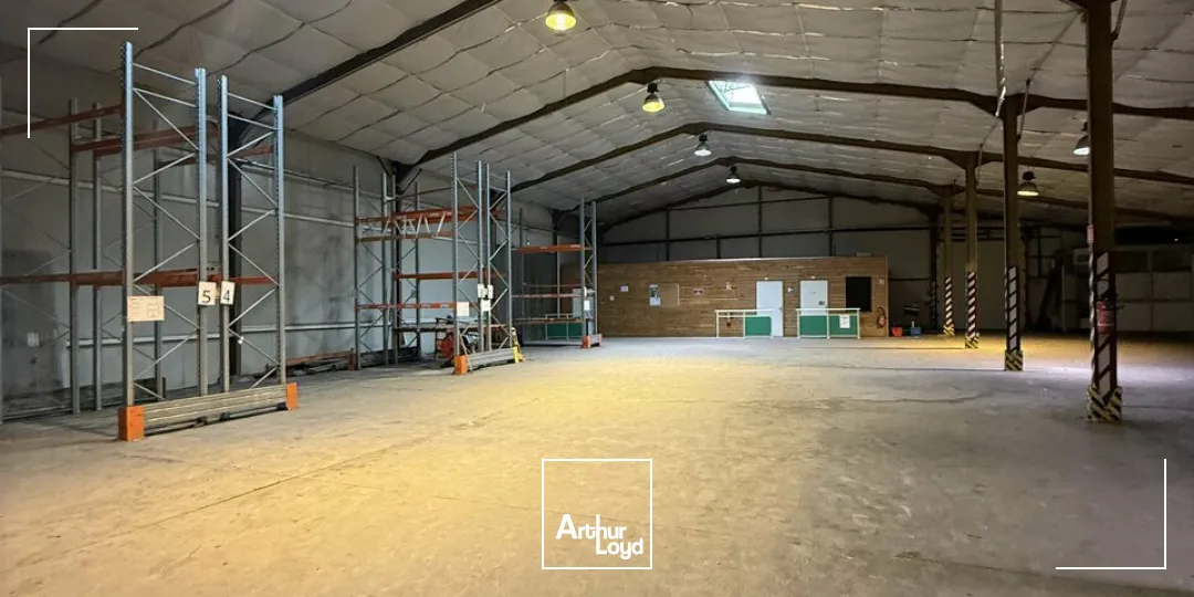 Bureaux - Location - SAINT PANTALEON DE LARCHE - 19600 - 680-680 - 7731263