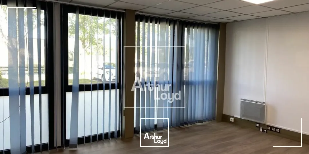 Bureaux - Location - MOISSY CRAMAYEL - 77550 - 133-671 - 7731359