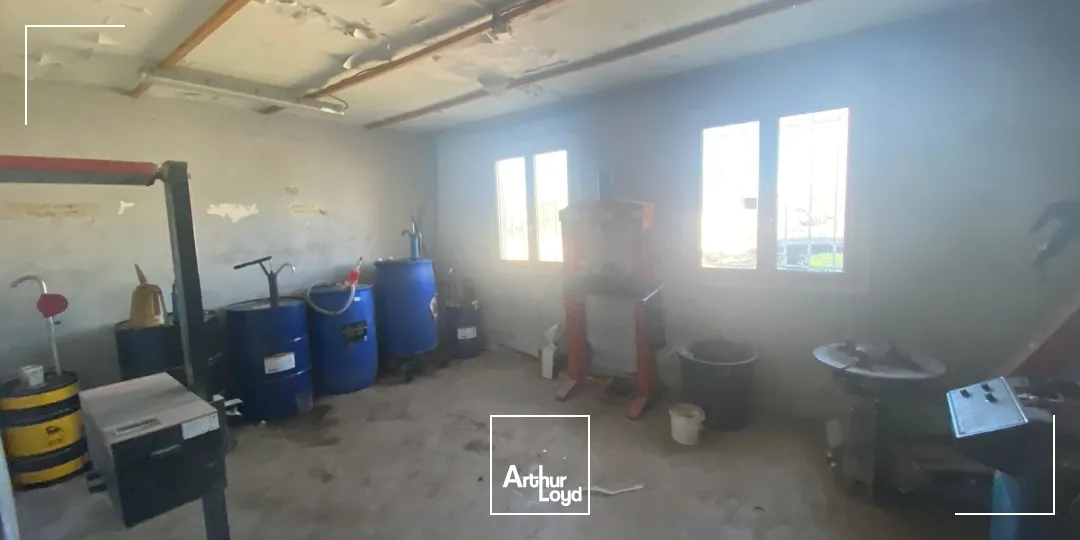 Locaux d'activité & Entrepôts - Vente - GRANS - 13450 - 380-380 - 7731523