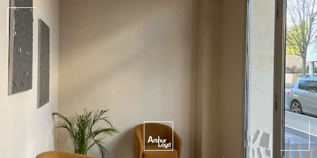 Locaux commerciaux - Location - AIX EN PROVENCE - 13100 - 98-98 - 7731526