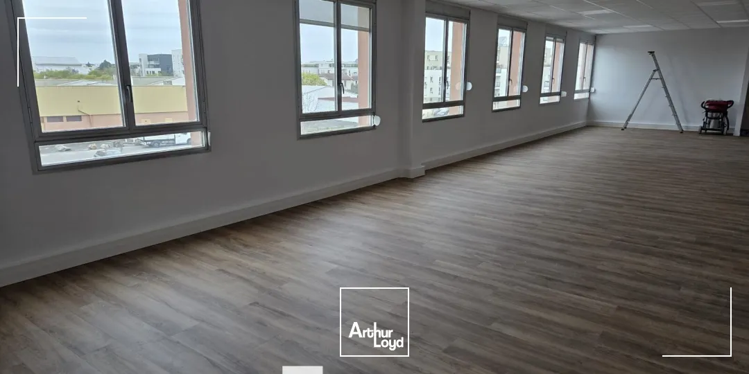 Bureaux - Location - DECINES CHARPIEU - 69150 - 105.1-105.1 - 7731970