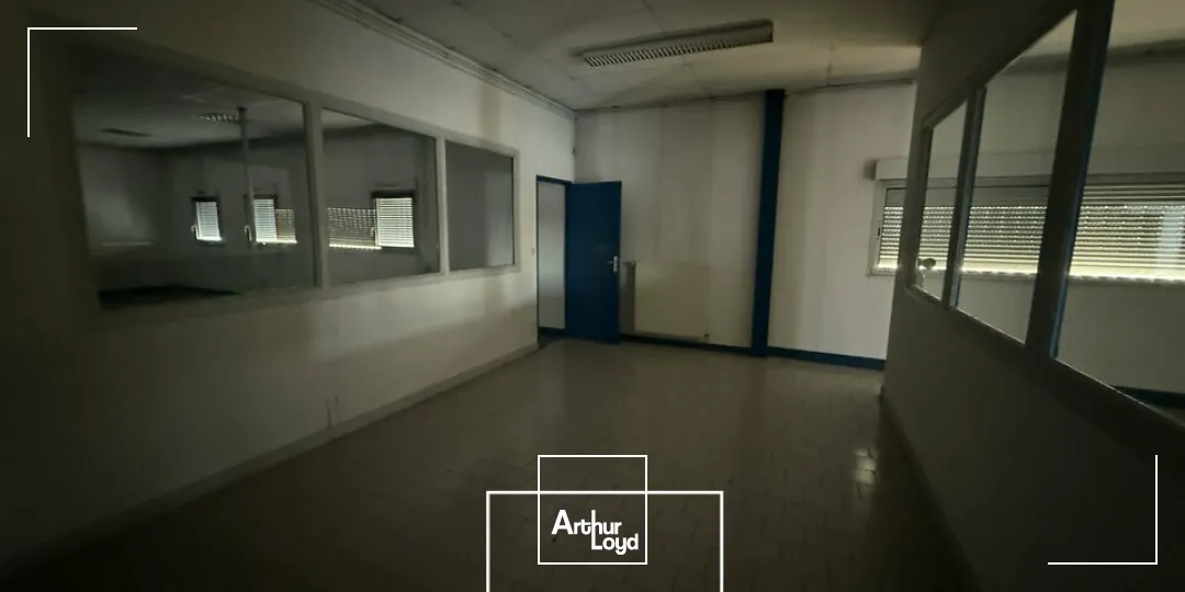 Locaux d'activité & Entrepôts - Location - BRIVE-LA-GAILLARDE - 19100 - 700-700 - 7732304