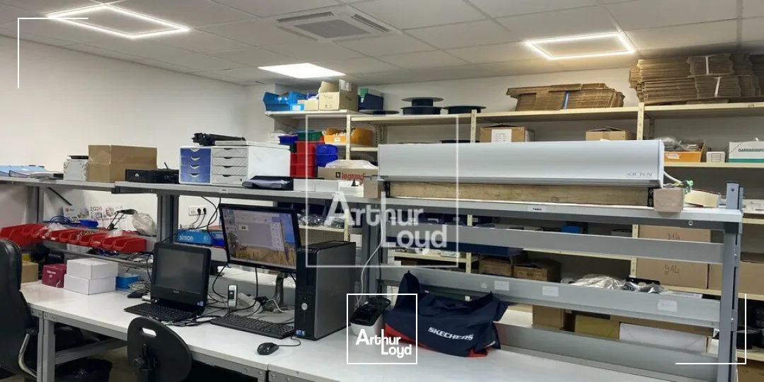 Locaux d'activité & Entrepôts - Vente - LIEUSAINT - 77127 - 325-325 - 7732322