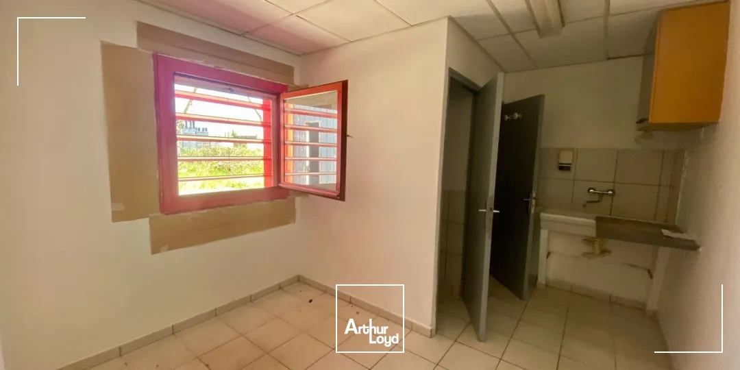 Locaux d'activité & Entrepôts - Location - LANCON PROVENCE - 13680 - 580-580 - 7732377