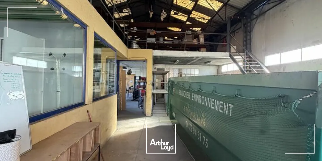 Locaux d'activité & Entrepôts - Vente - TOURNON-SUR-RHÔNE - 07300 - 300-300 - 7733014