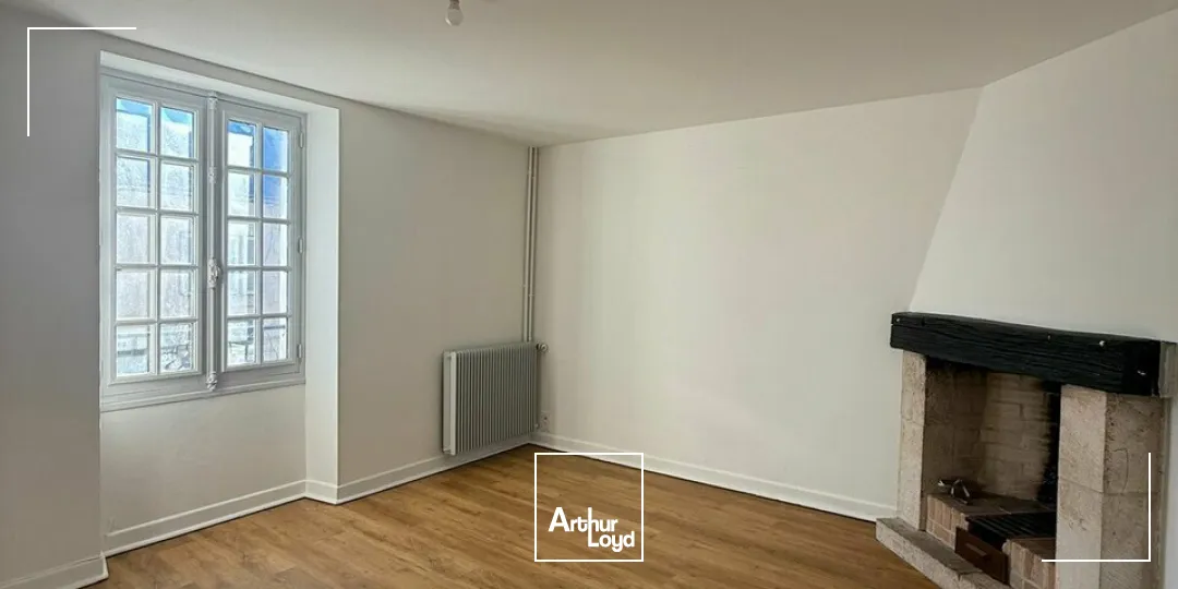 Locaux d'activité & Entrepôts - Vente - TERRASSON-LAVILLEDIEU - 24120 - 136-136 - 7733109