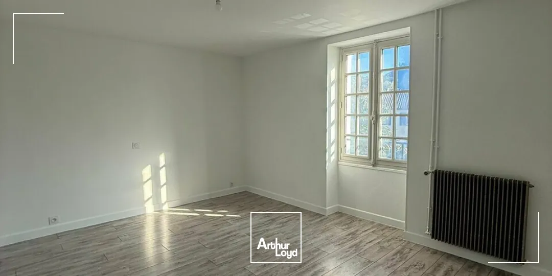 Locaux d'activité & Entrepôts - Vente - TERRASSON-LAVILLEDIEU - 24120 - 136-136 - 7733112