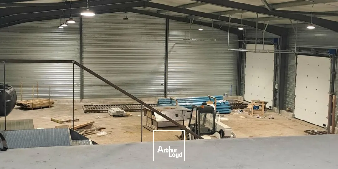 Locaux d'activité & Entrepôts - Location - MONTVALENT - 46600 - 550-550 - 7733150