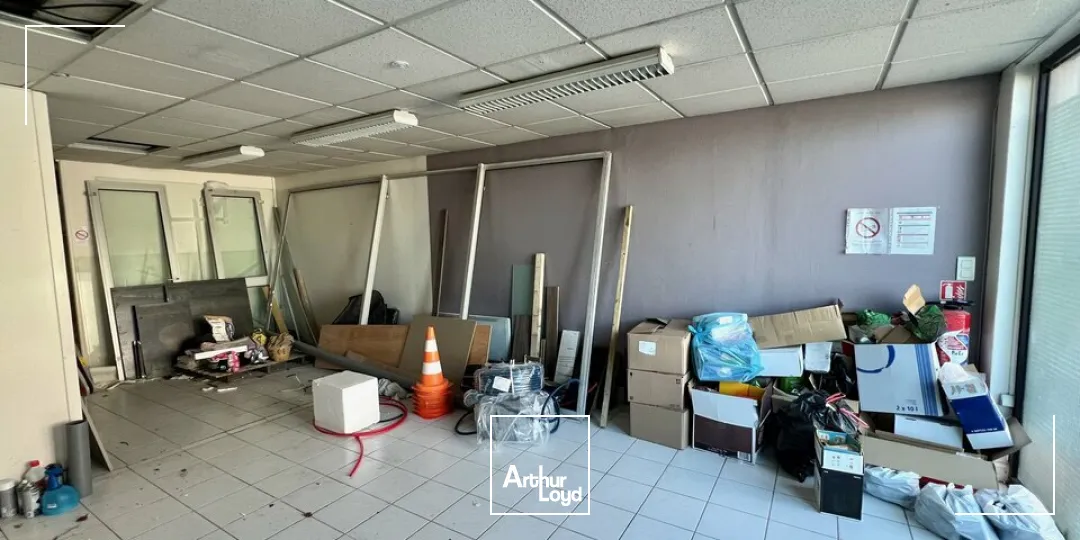 Locaux commerciaux - Location - SOYAUX - 16800 - 64-64 - 7733306