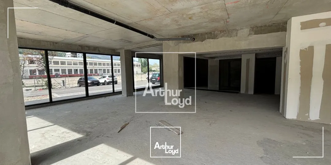 Locaux commerciaux - Vente - LE PONT DE CLAIX - 38800 - 74.81-619.19 - 7733402