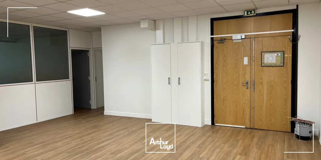 Bureaux - Vente - ERAGNY - 95610 - 206.6-206.6 - 7733631