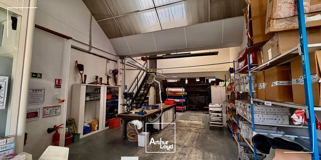 Locaux d'activité & Entrepôts - Location - VENISSIEUX - 69200 - 140-140 - 7733844