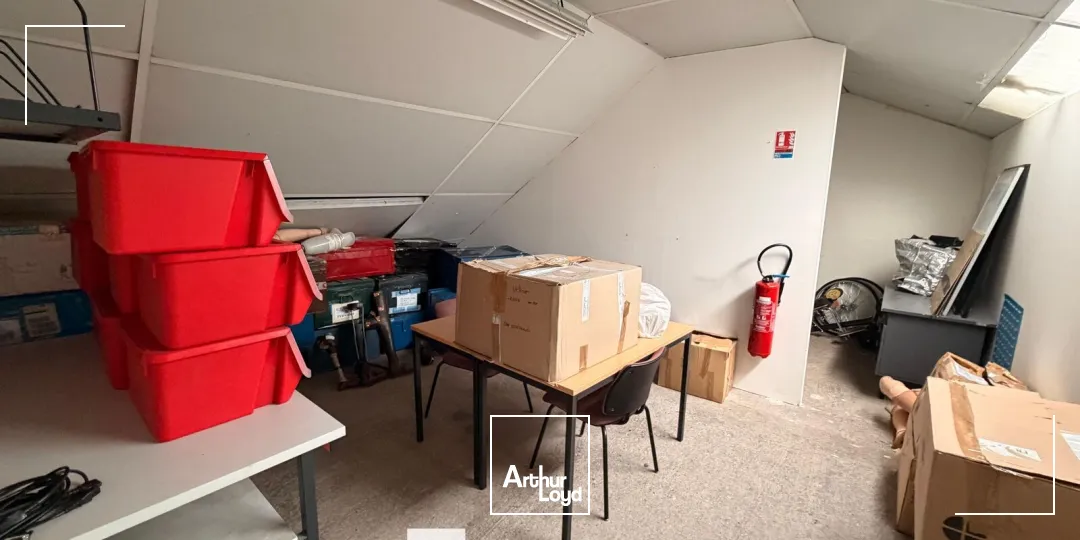 Locaux d'activité & Entrepôts - Location - VENISSIEUX - 69200 - 140-140 - 7733845