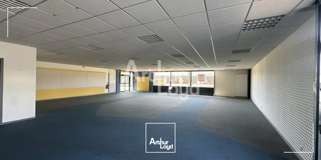 Locaux commerciaux - Vente - VITRÉ - 35500 - 310-910 - 7734990