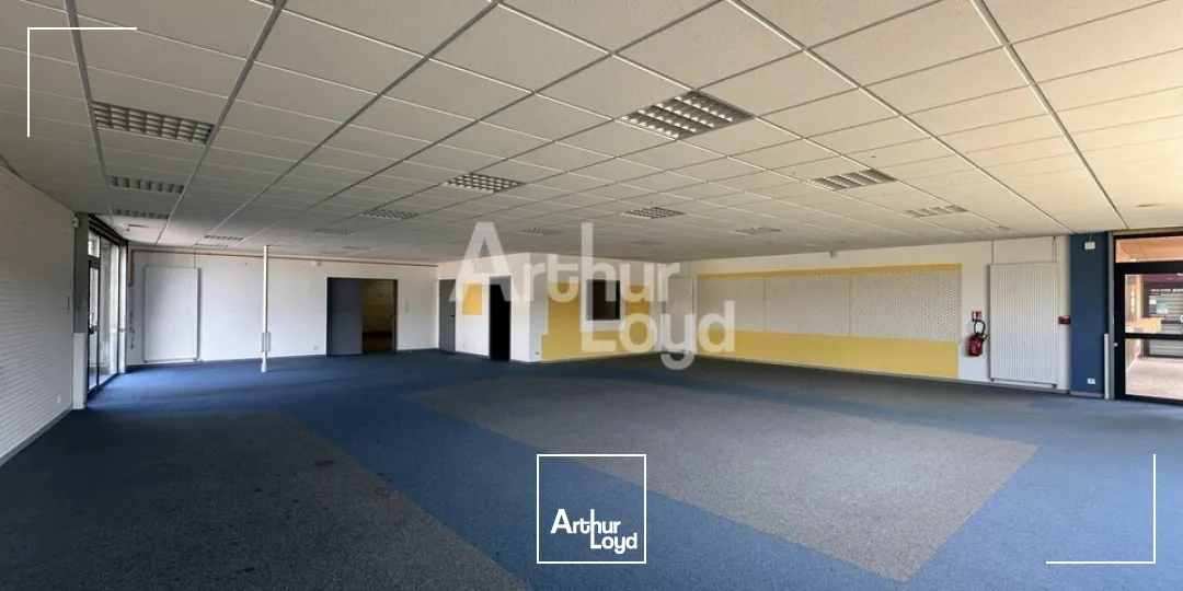 Locaux commerciaux - Vente - VITRÉ - 35500 - 310-910 - 7734991