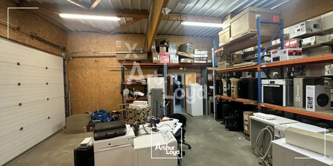 Locaux commerciaux - Vente - VITRÉ - 35500 - 310-910 - 7734995