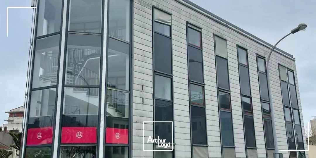 Bureaux - Vente - LA ROCHE-SUR-YON - 85000 - 523-523 - 7735001