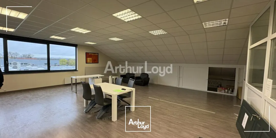 Bureaux - Location - CORMONTREUIL - 51350 - 120-120 - 7735026