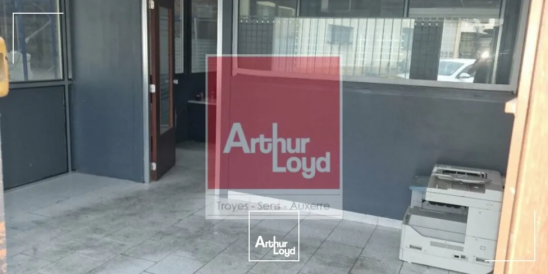 Locaux d'activité & Entrepôts - Location - ÉTIGNY - 89510 - 900-900 - 7735031
