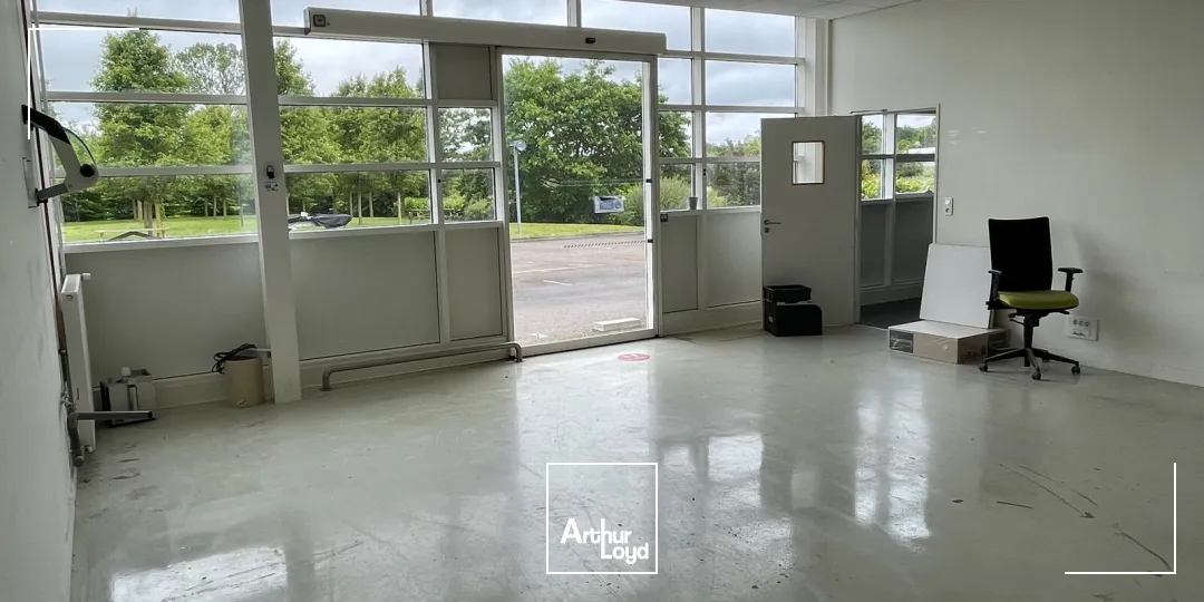 Bureaux - Location - HEUDEBOUVILLE - 27400 - 415-915 - 7735325