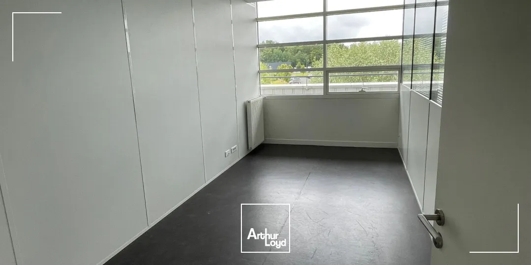 Bureaux - Location - HEUDEBOUVILLE - 27400 - 415-915 - 7735326