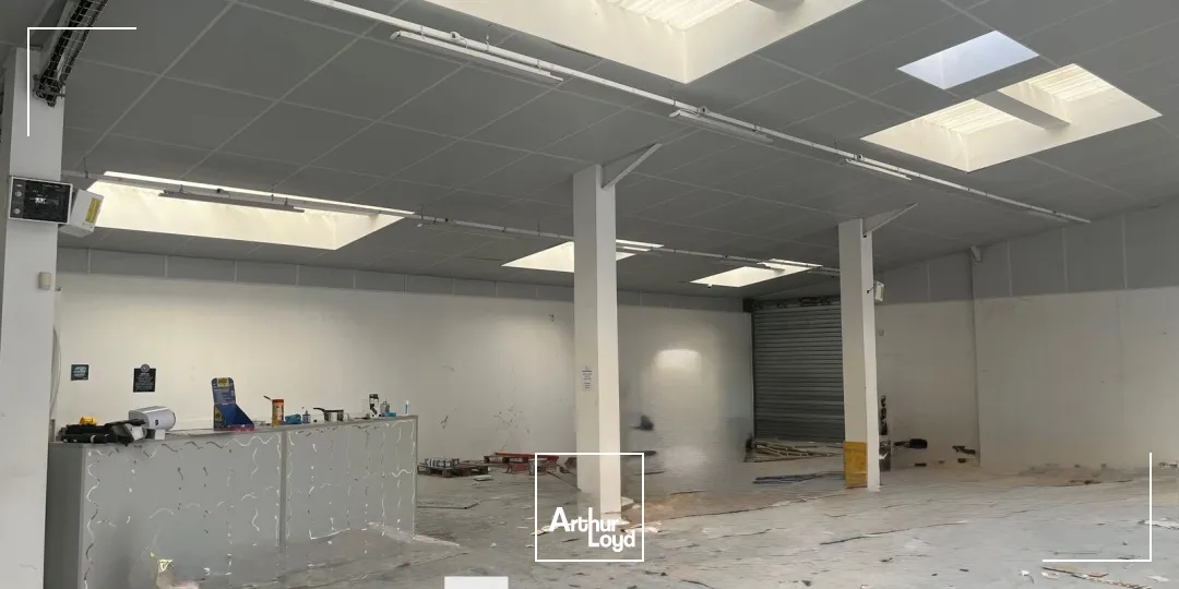 Locaux d'activité & Entrepôts - Location - VOIRON - 38500 - 414-414 - 7735592