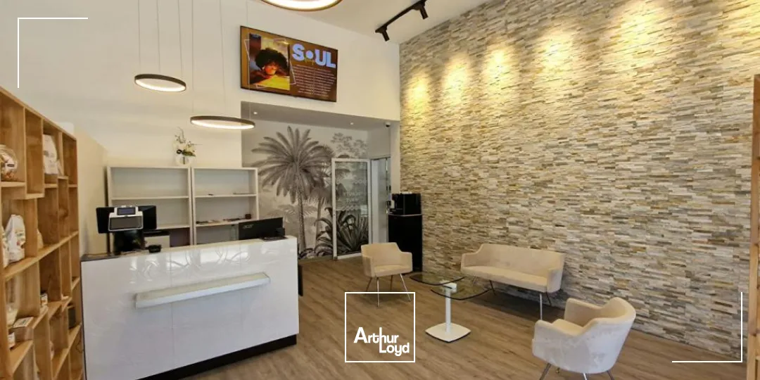 Locaux commerciaux - Location - Baie Mahault - 97122 - 323-323 - 7735794