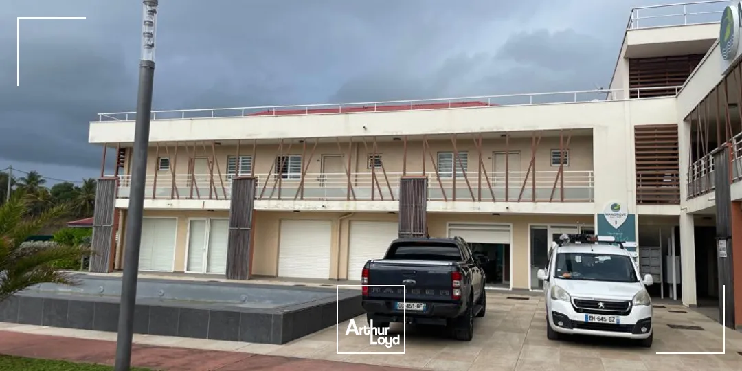 Locaux commerciaux - Location - Le Moule - 97160 - 50-50 - 7735802