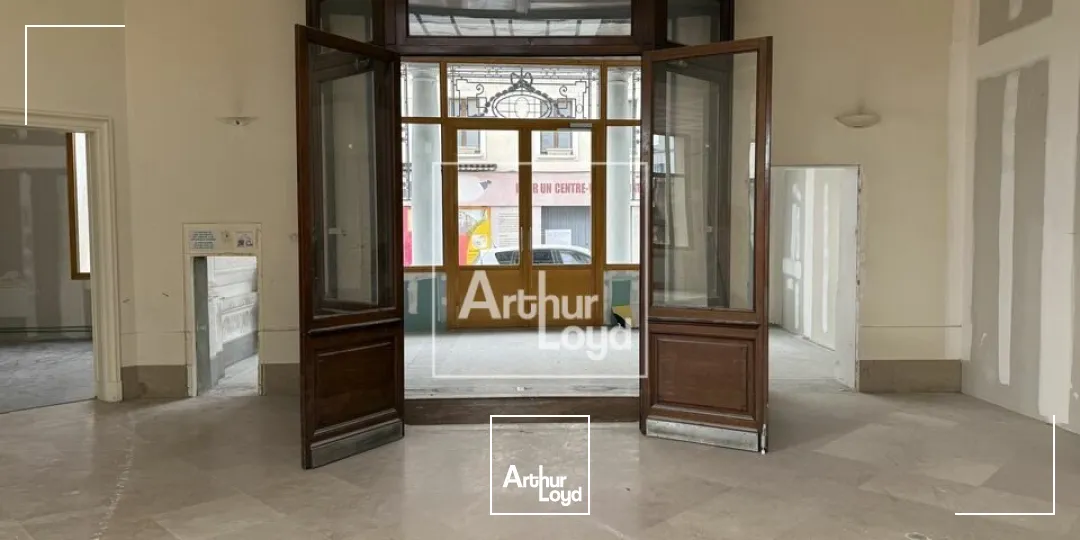 Locaux commerciaux - Location - MONTEREAU-FAULT-YONNE - 77130 - 363-363 - 7736277