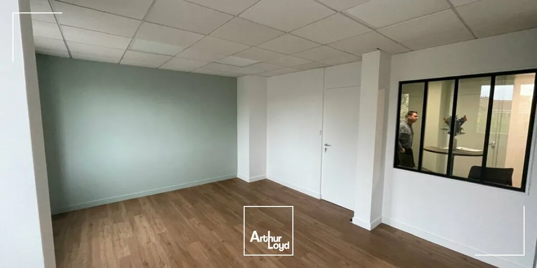 Bureaux - Vente - LA ROCHE SUR YON - 85000 - 65-65 - 7736300