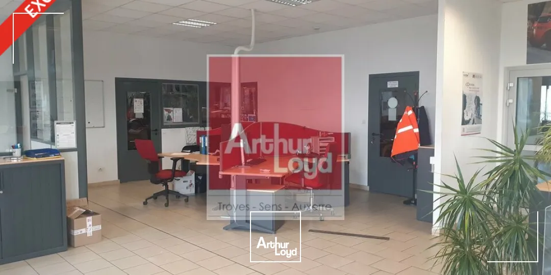 Locaux d'activité & Entrepôts - Location - LA CHAPELLE-SAINT-LUC - 10600 - 997-997 - 7736319