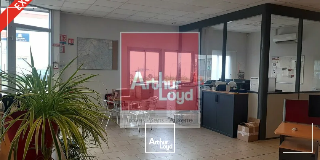 Locaux d'activité & Entrepôts - Location - LA CHAPELLE-SAINT-LUC - 10600 - 997-997 - 7736321