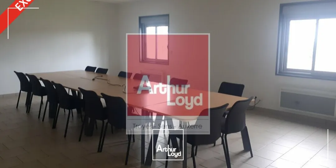 Locaux d'activité & Entrepôts - Location - LA CHAPELLE-SAINT-LUC - 10600 - 997-997 - 7736323