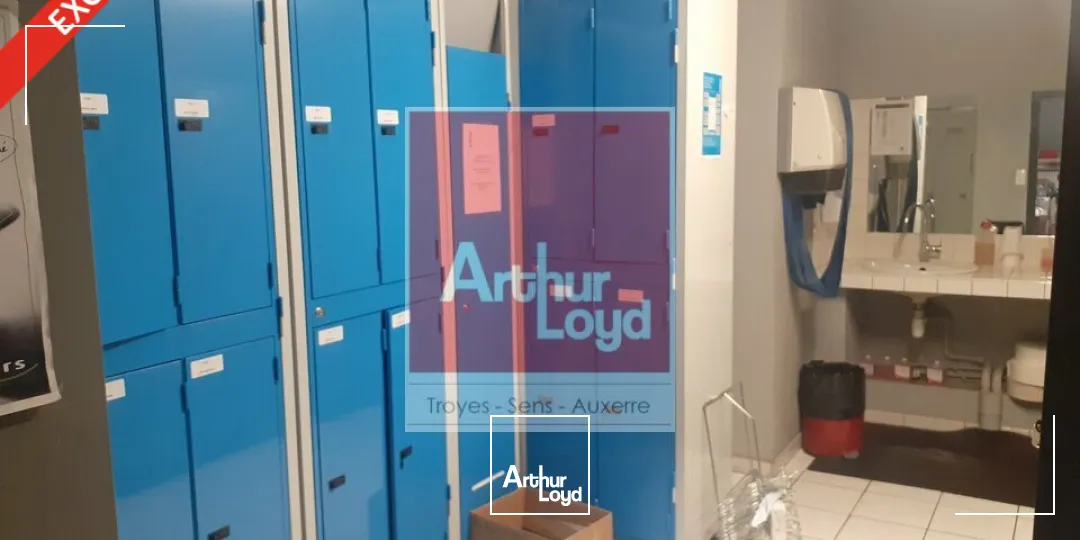 Locaux d'activité & Entrepôts - Location - LA CHAPELLE-SAINT-LUC - 10600 - 997-997 - 7736327