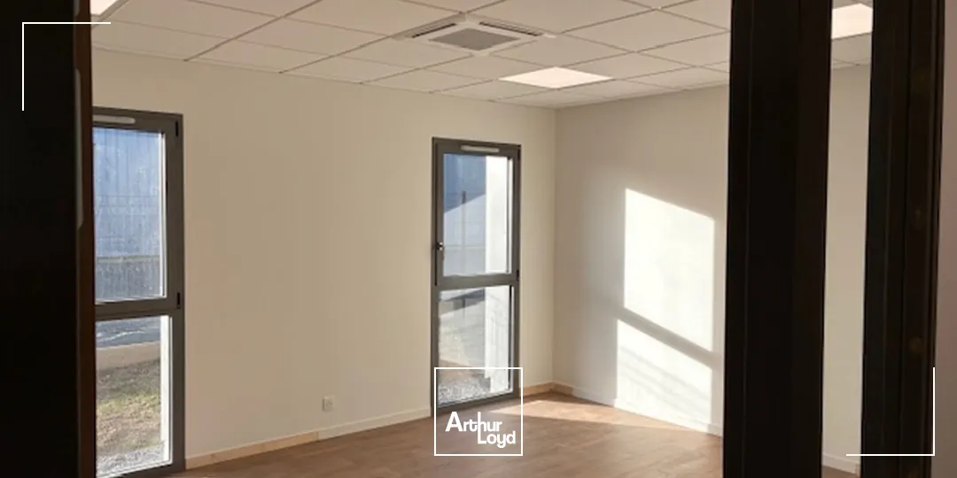 Bureaux - Location - CAMPBON - 44750 - 70-70 - 7736437