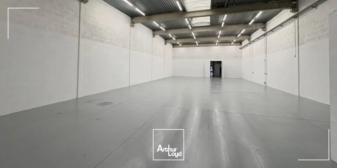 Locaux commerciaux - Location - ERAGNY - 95610 - 366-2003 - 7736785
