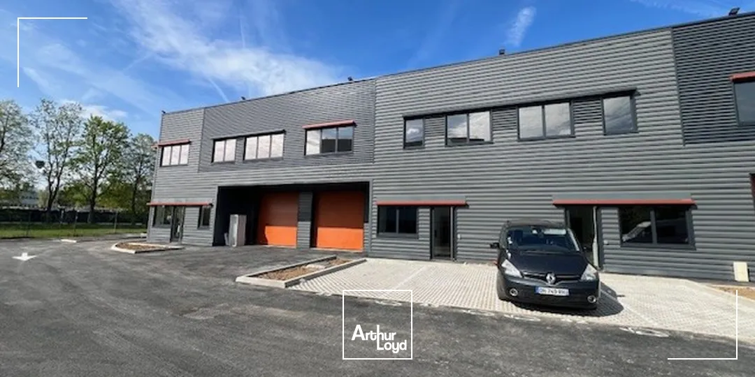 Locaux d'activité & Entrepôts - Vente - BUC - 78530 - 409.79-1573.73 - 7736829