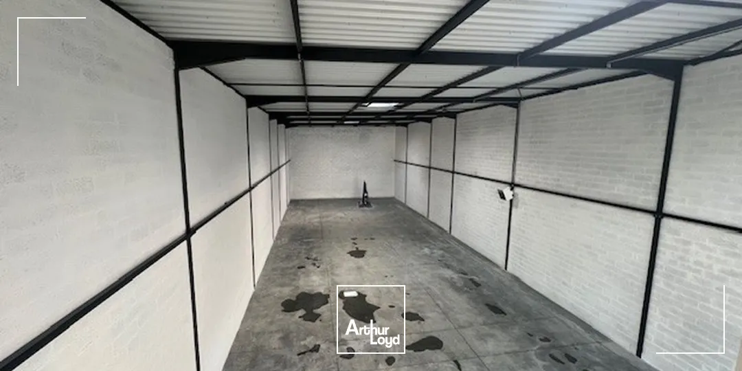 Locaux d'activité & Entrepôts - Vente - BUC - 78530 - 409.79-1573.73 - 7736833