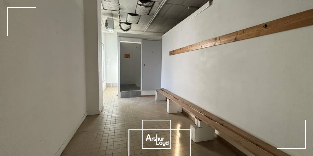 Locaux d'activité & Entrepôts - Location - BRIVE-LA-GAILLARDE - 19100 - 700-700 - 7737226