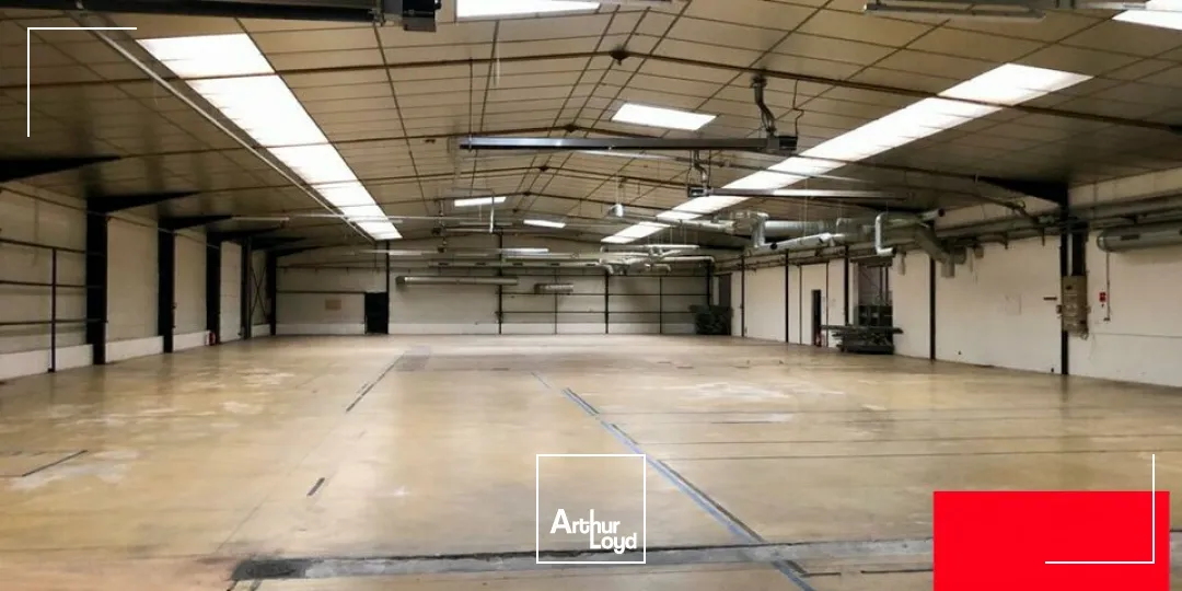 Locaux d'activité & Entrepôts - Vente - LE CHÂTELET-EN-BRIE - 77820 - 3630-3630 - 7737236