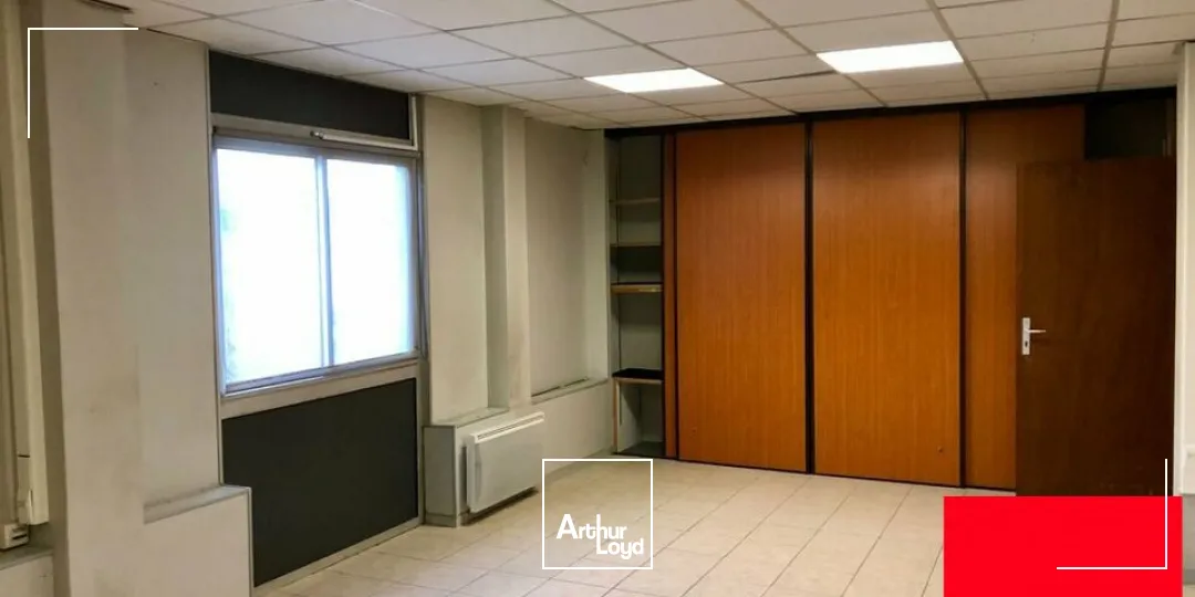 Locaux d'activité & Entrepôts - Vente - LE CHÂTELET-EN-BRIE - 77820 - 3630-3630 - 7737242