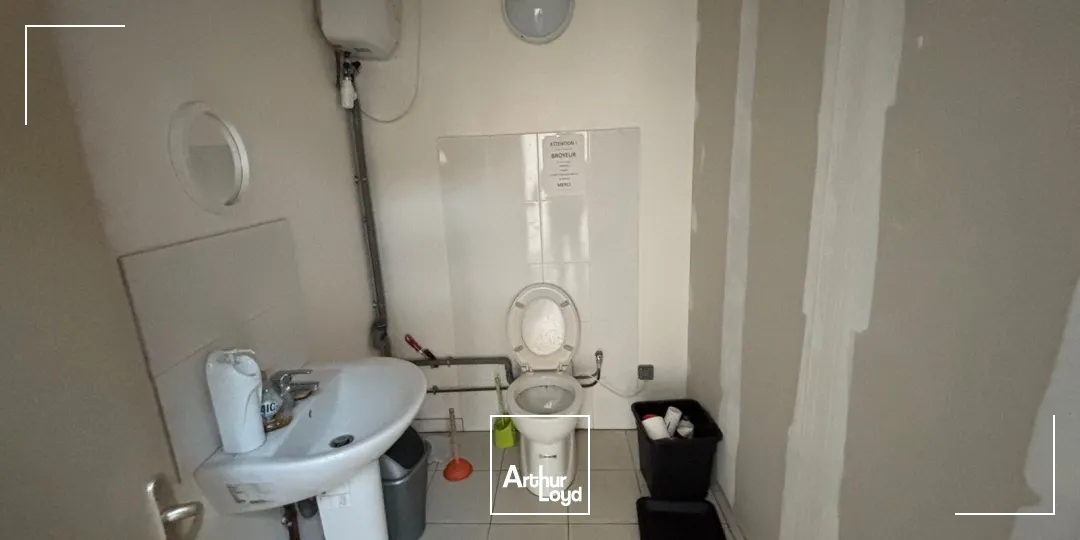 Locaux d'activité & Entrepôts - Location - NOTRE DAME DE BONDEVILLE - 76960 - 200-200 - 7737478