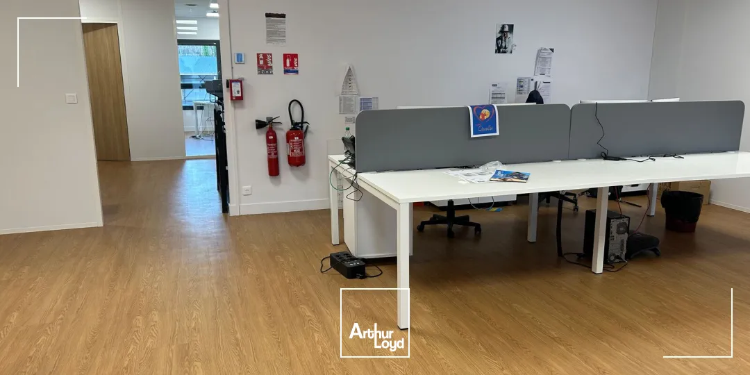 Locaux d'activité & Entrepôts - Location - LA CHEVROLIERE - 44118 - 1553-1553 - 7737536