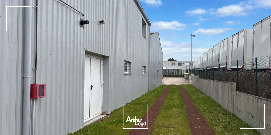 Locaux d'activité & Entrepôts - Location - SAINT JEAN DE BRAYE - 45800 - 285-285 - 7737592