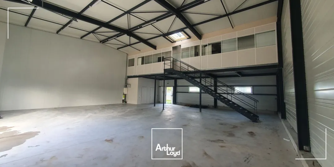 Locaux d'activité & Entrepôts - Location - SAINT JEAN DE BRAYE - 45800 - 285-285 - 7737599