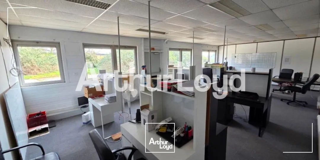 Locaux d'activité & Entrepôts - Vente - MONDEVILLE - 14120 - 390-390 - 7737989