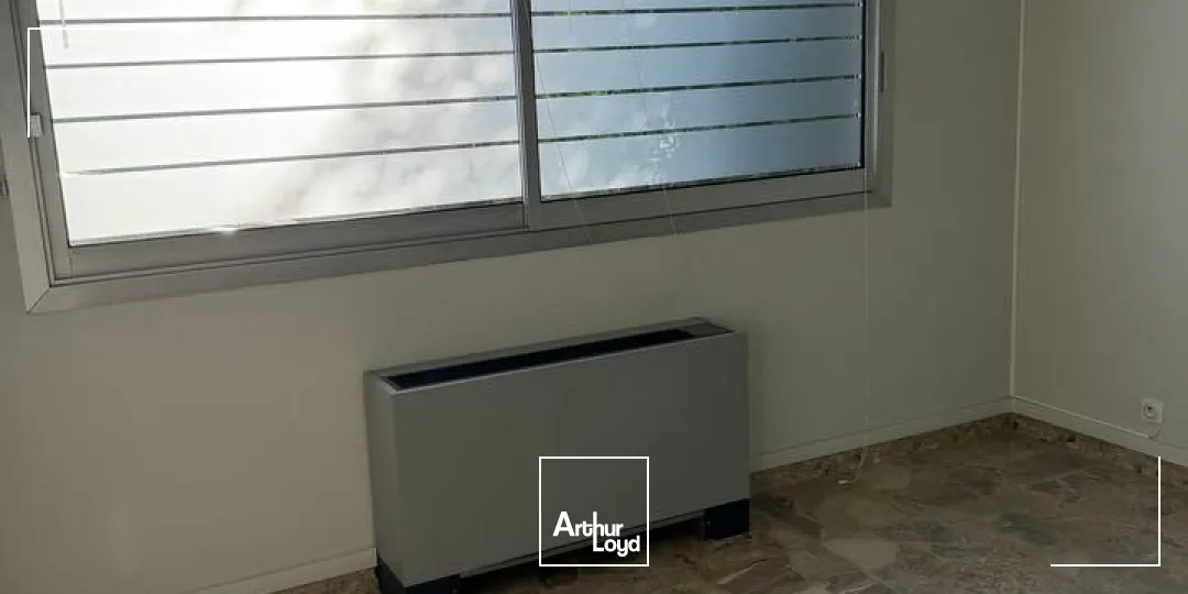 Bureaux - Location - BRIVE-LA-GAILLARDE - 19100 - 158-158 - 7738050