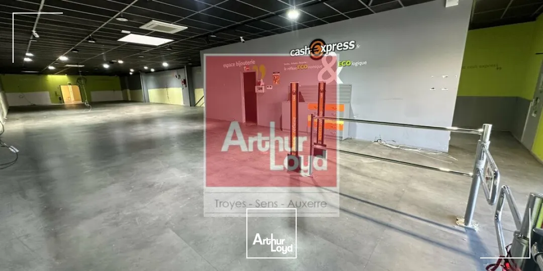 Locaux commerciaux - Location - SAINT-ANDRÉ-LES-VERGERS - 10120 - 530-530 - 7738117