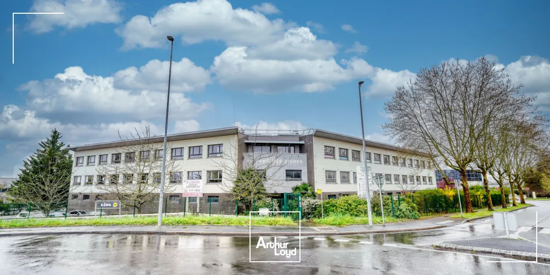 Locaux d'activité & Entrepôts - Location - CHANTELOUP LES VIGNES - 78570 - 27.89-2108.75 - 7738446